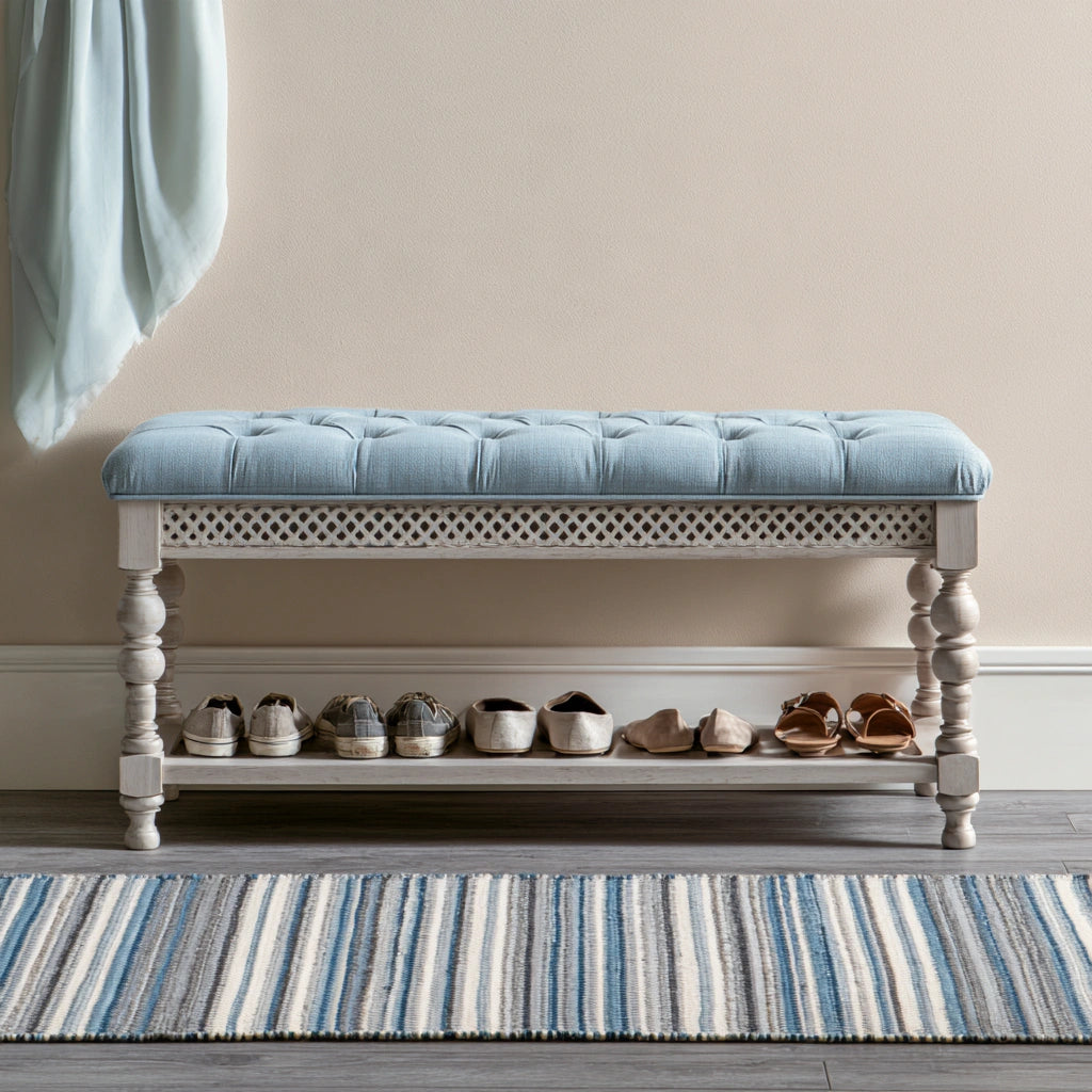 Banc à chaussures avec assise rembourrée aux lignes épurées, coloris bleu clair